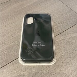 Apple iPhone 17 Silicone Case - Dark Green